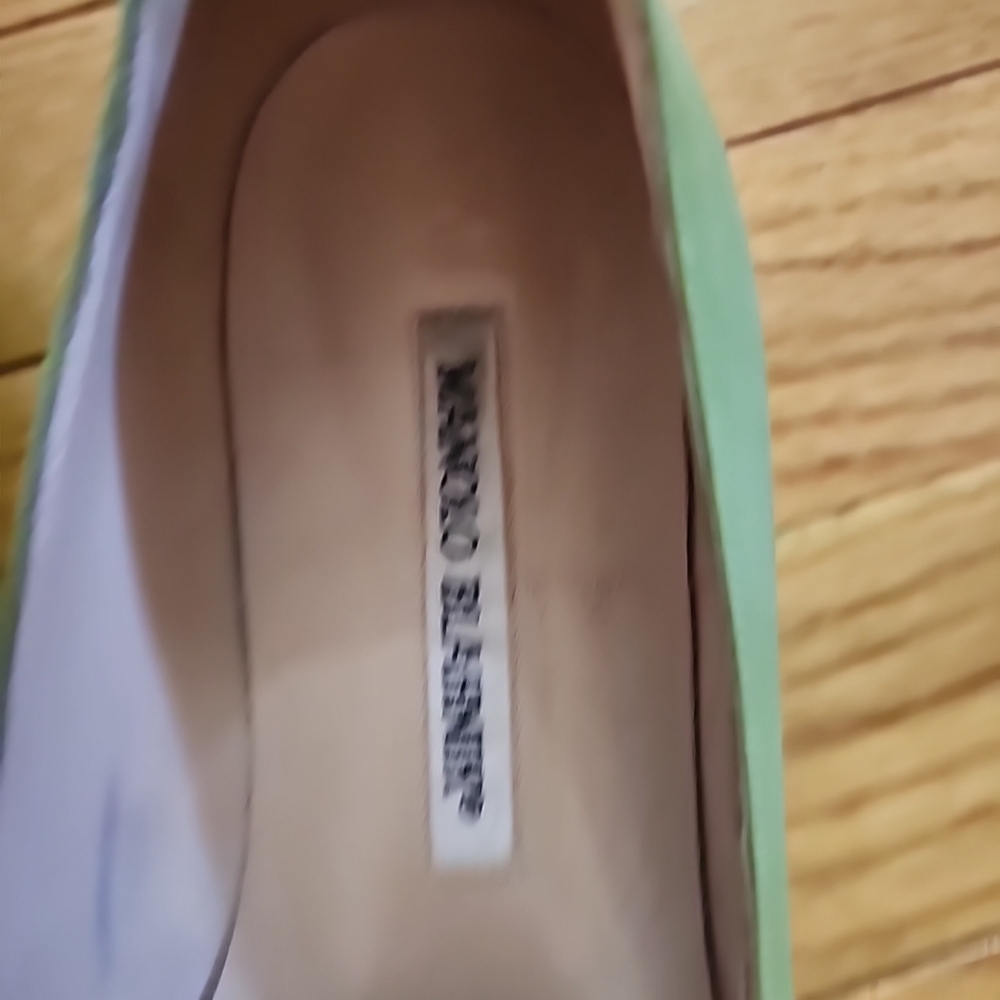 Manolo Blahnik Shoes - Picture 4 of 8